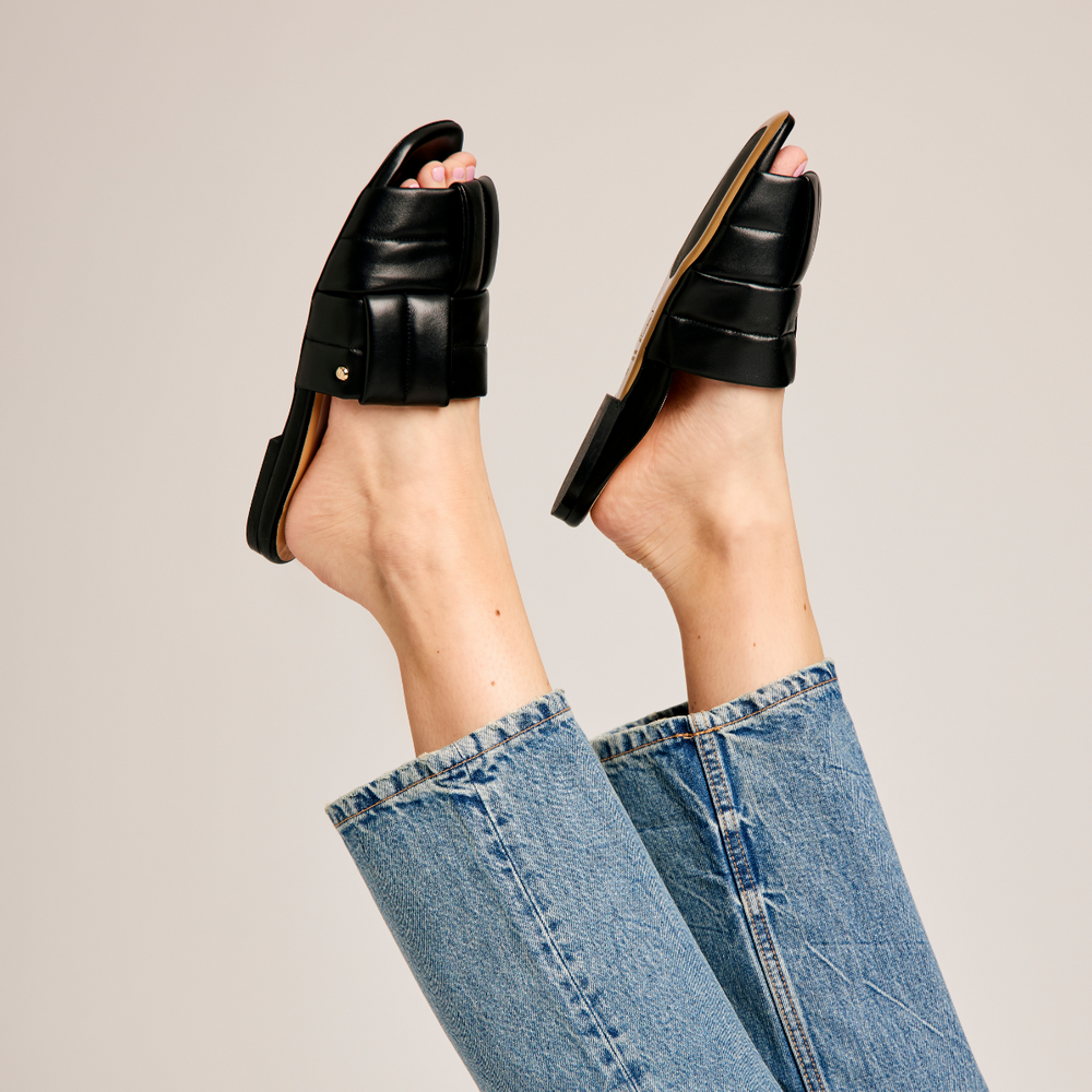 Maty Flat Sandal - Black Leather