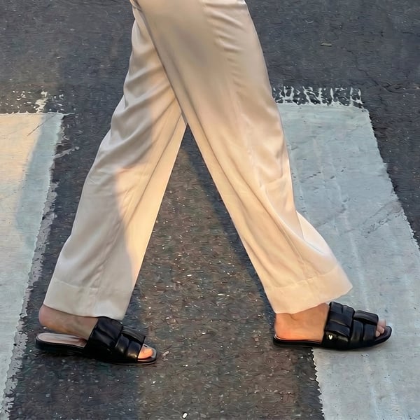 Maty Flat Sandal - Black Leather