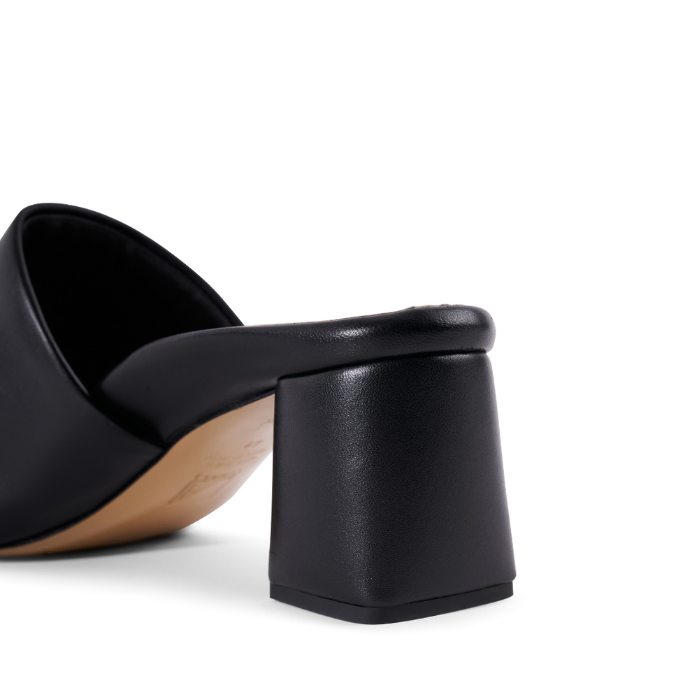 Sarah Sandal - Black Leather