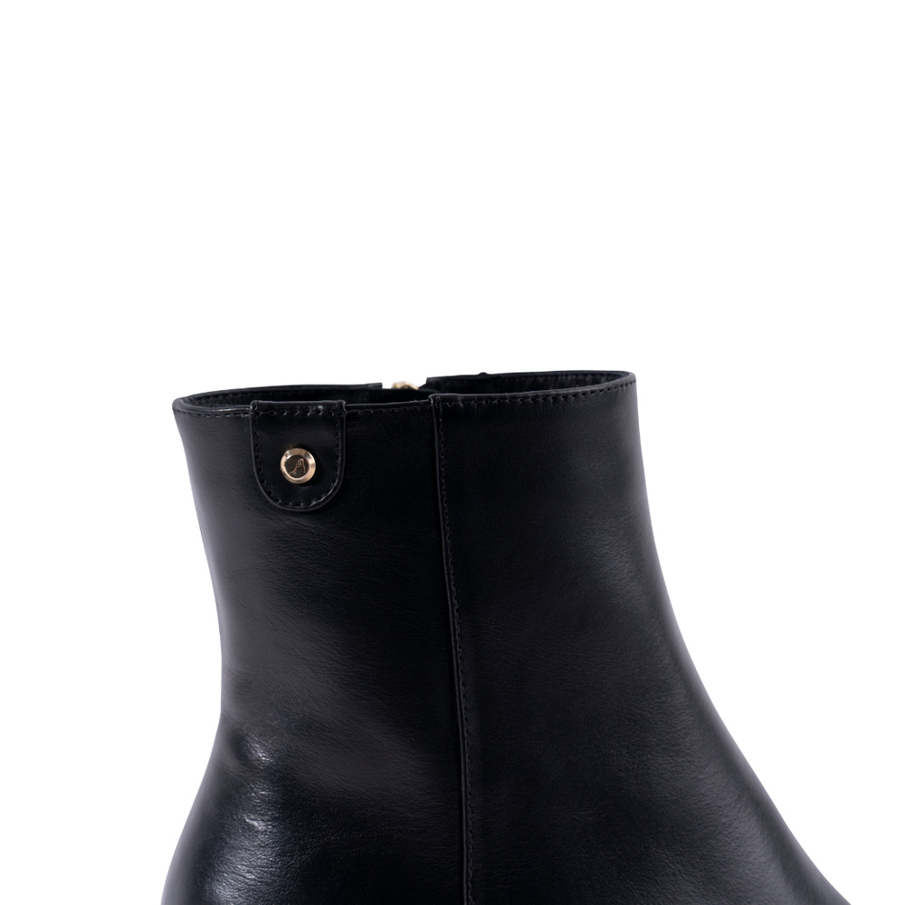 Sophie Boot - Black Leather