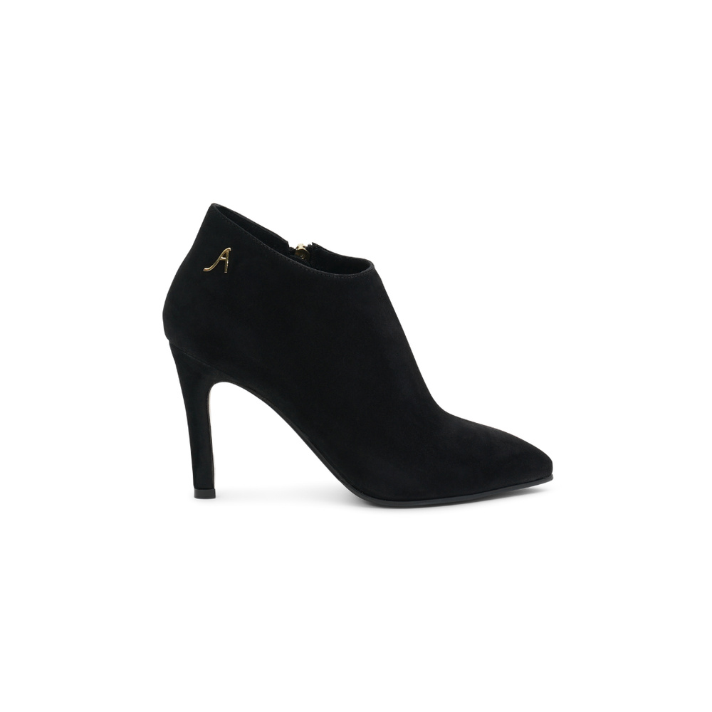 Linda Boot - Black Suede