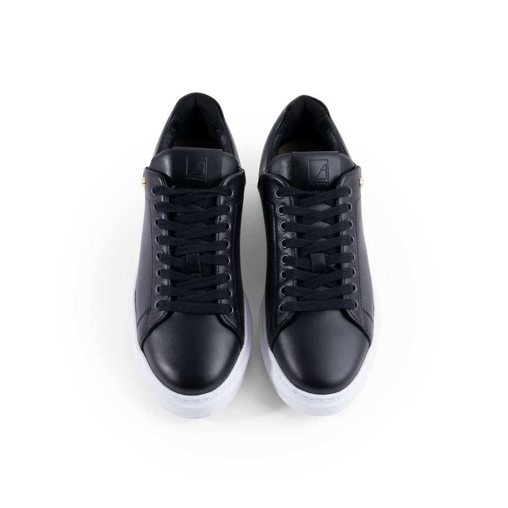 Nelly Sneakers - Black With White Sole