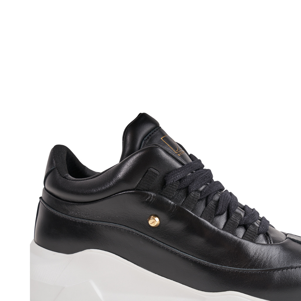 Nova Sneaker - Black Leather