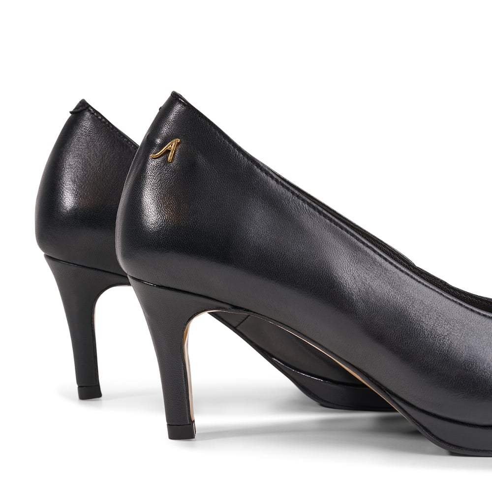 Felicia Pump - Black Leather 6 cm