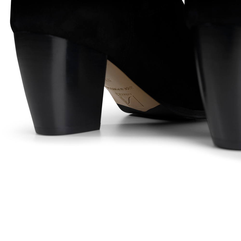 Emelie Boot - Black Suede